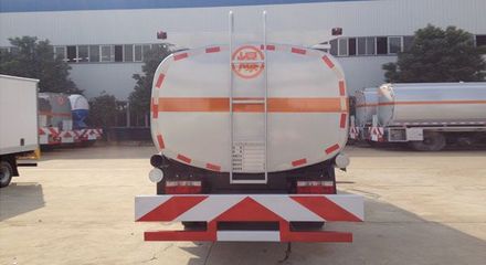 東風多利卡加油車 高效可靠的移動加油解決方案